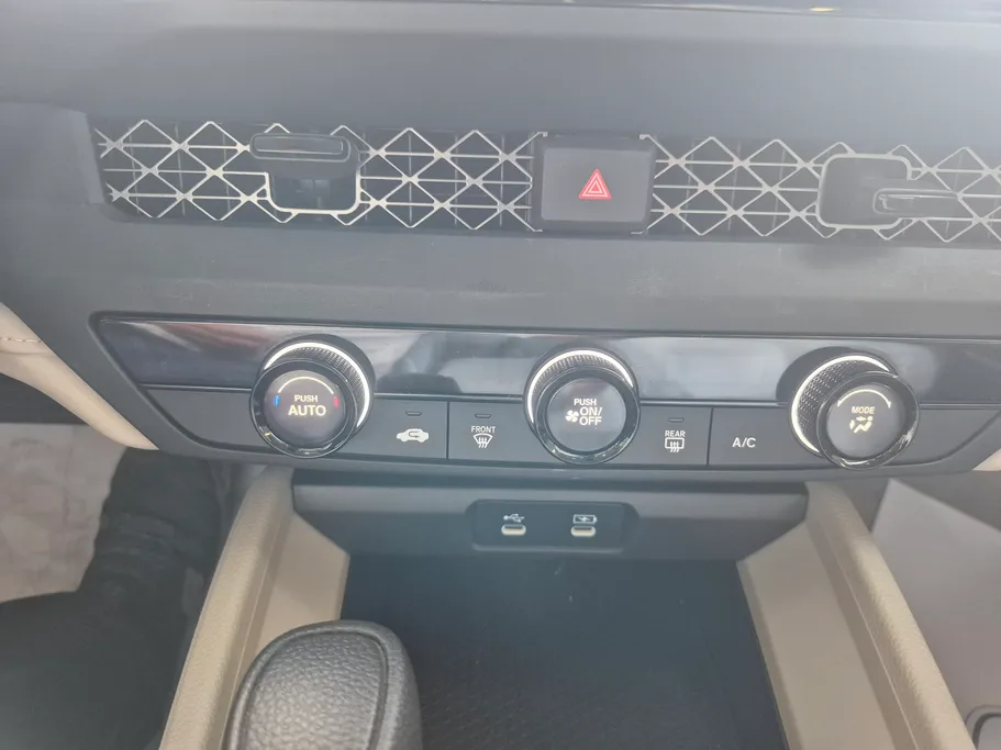 هوندا اكورد LX 2025 