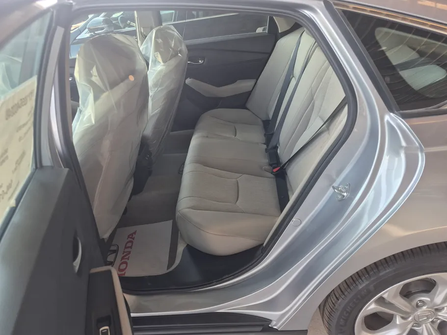 هوندا اكورد LX 2025 