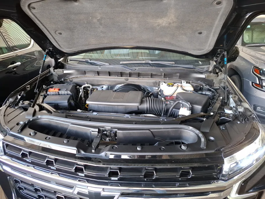 2024 Chevrolet Suburban LS 
