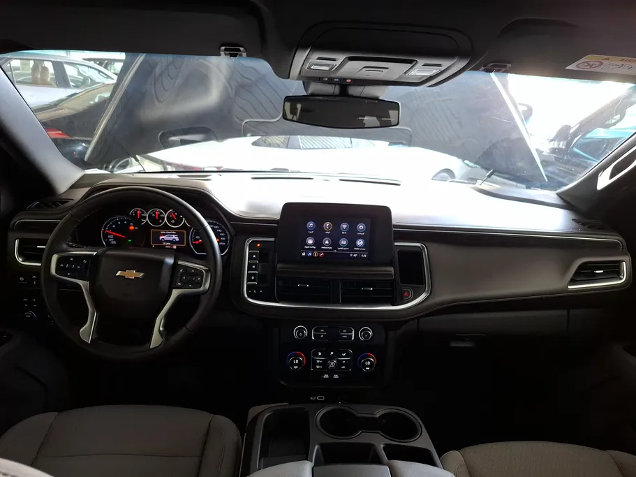2024 Chevrolet Suburban LS 