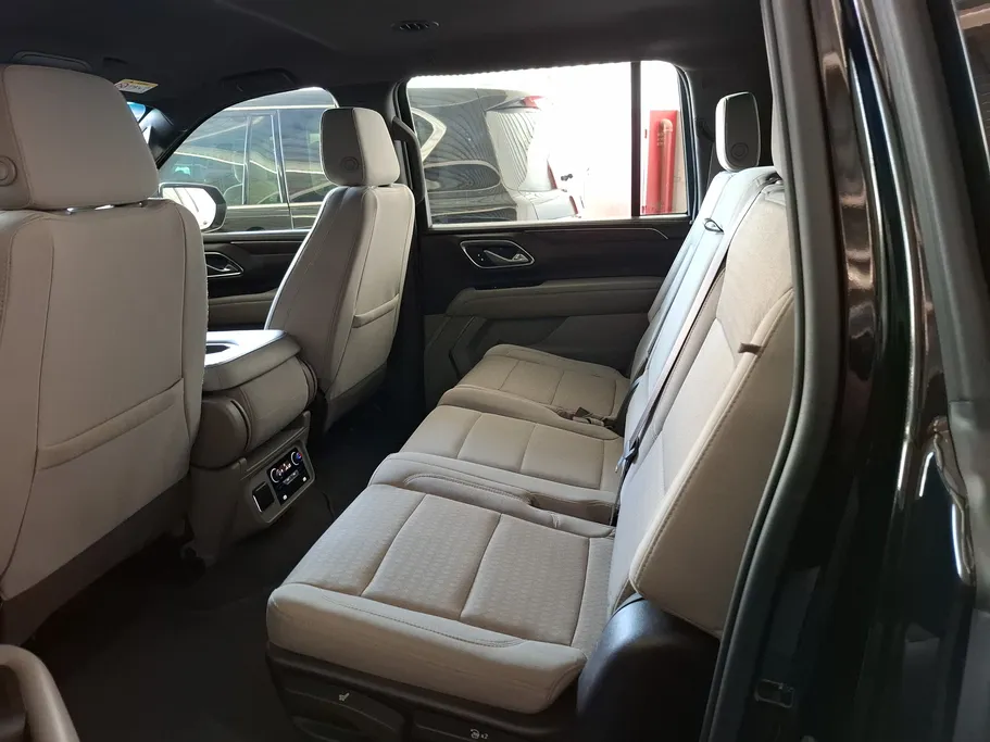 2024 Chevrolet Suburban LS 