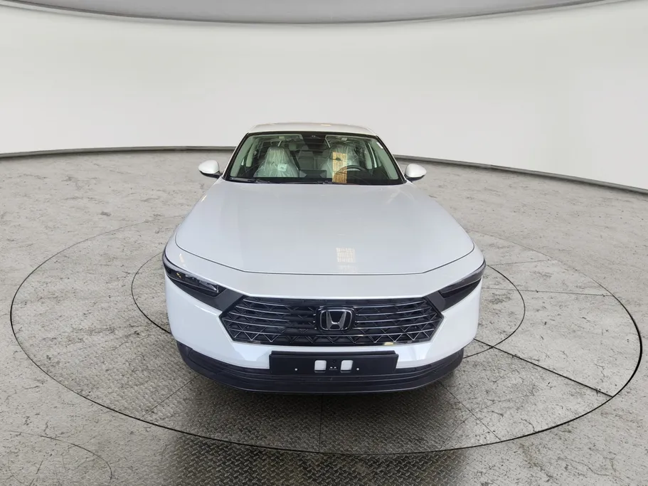 هوندا اكورد LX 2025 