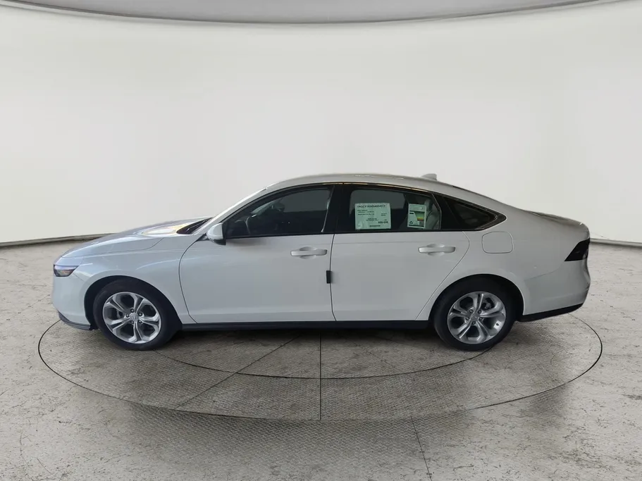 هوندا اكورد LX 2025 