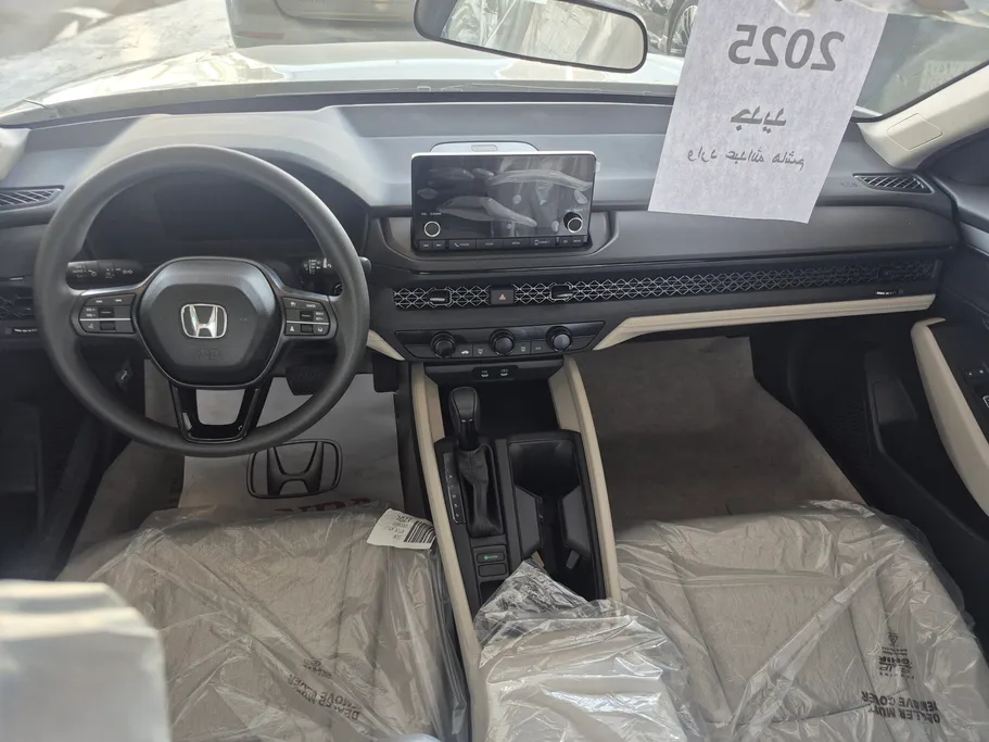 هوندا اكورد LX 2025 
