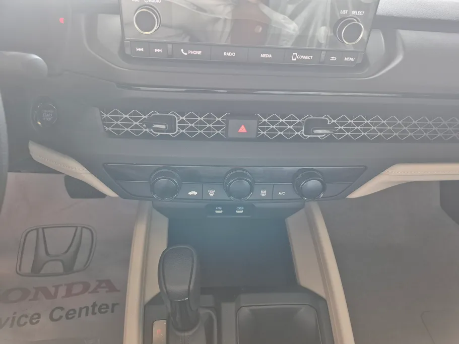 هوندا اكورد LX 2025 
