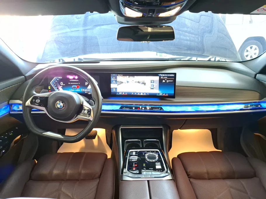 2024 BMW 7 Series 735i 