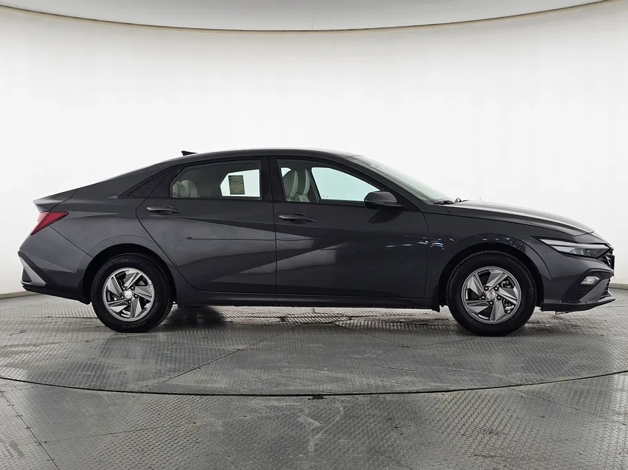 2025 هيونداي Elantra فلييت 