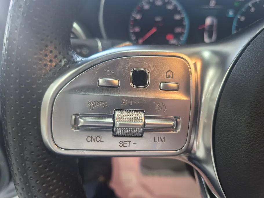 2023 Mercedes C 200 