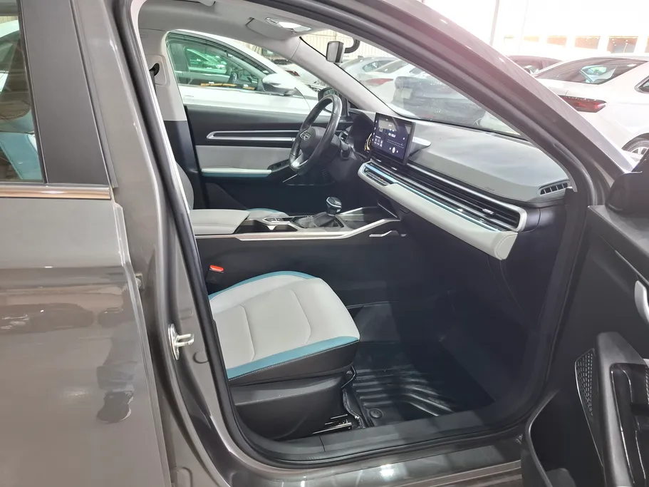 2025 Geely Emgrand GF 