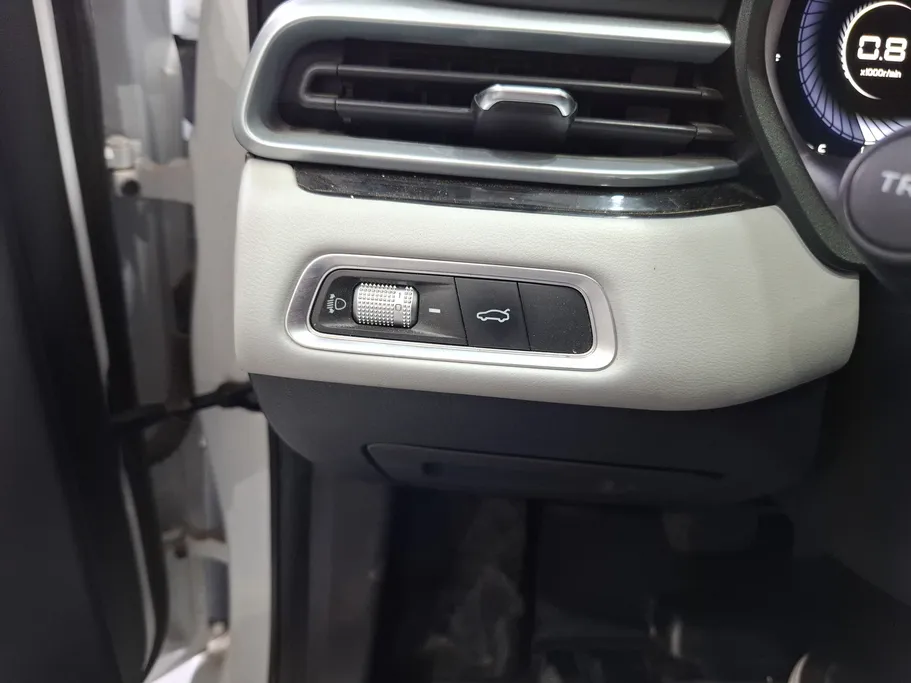 2025 Geely Emgrand GF 