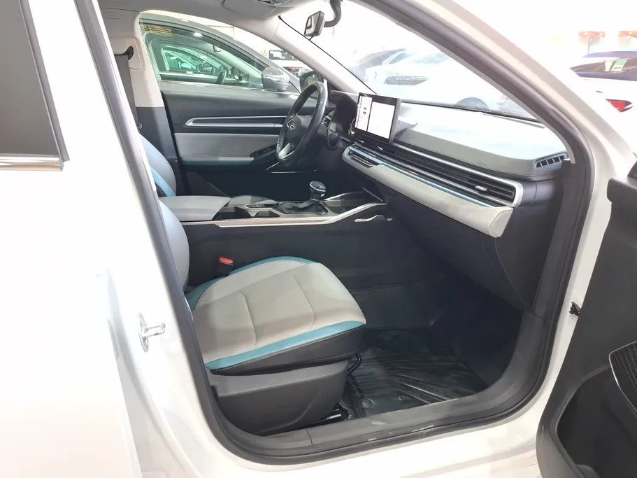 2025 Geely Emgrand GF 