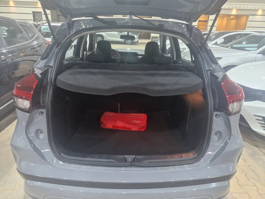 2024 Nissan Kicks SV 