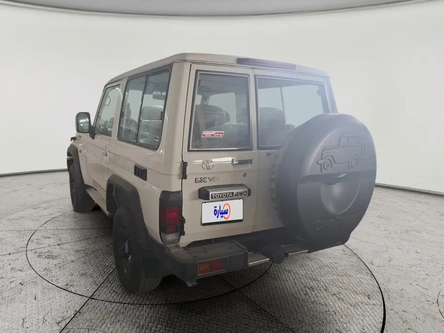 تويوتا ربع LX 2025 