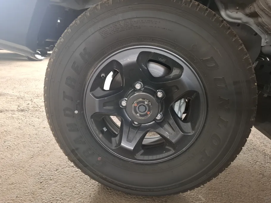 2025 Toyota LAND CRUISER 70 LX 