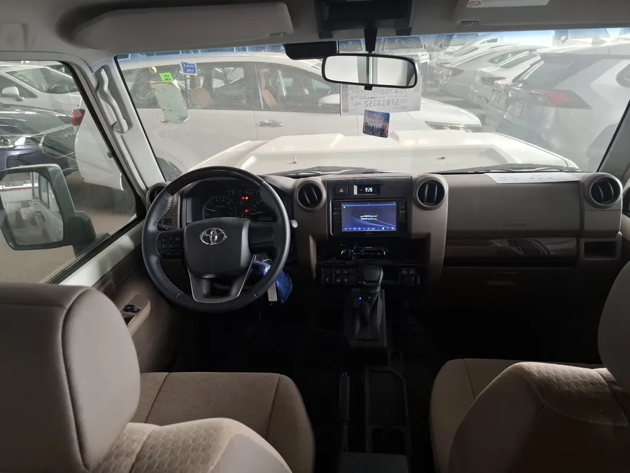 تويوتا ربع LX 2025 