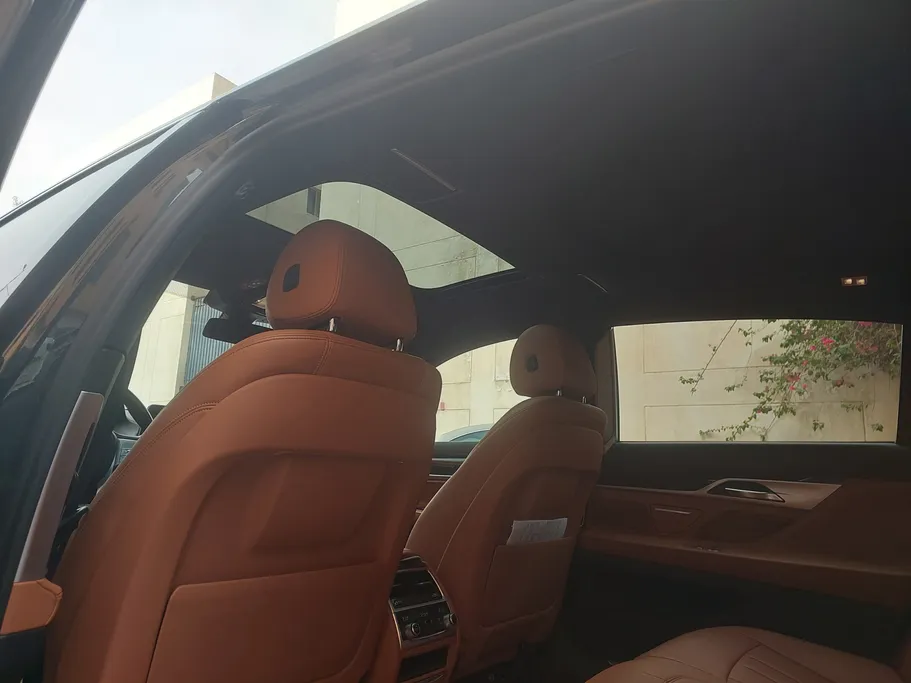 بي ام دبليو الفئة السابعة 730Li 2022 