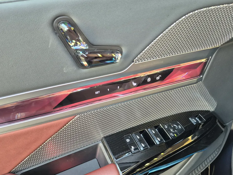 2025 BMW 7 Series 735i 