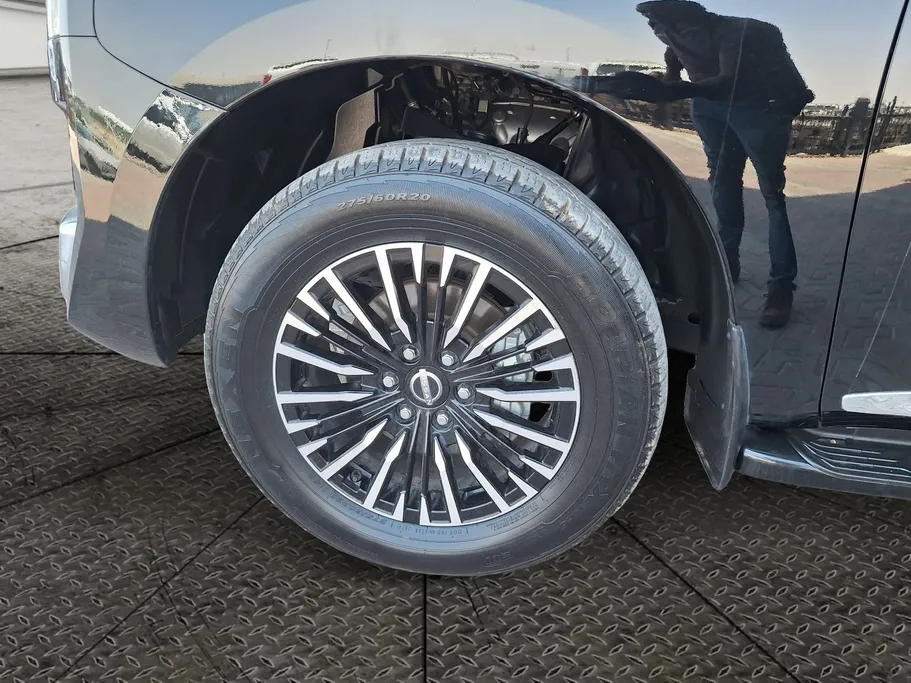 2023 Nissan Patrol Platinum 