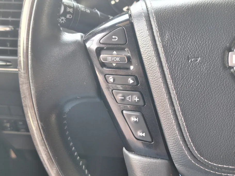 2023 Nissan Patrol Platinum 