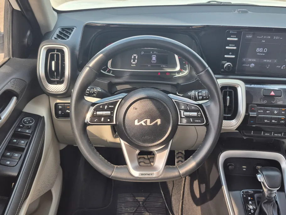 2023 Kia SONET EX 