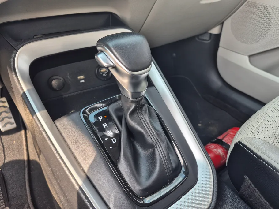 2023 Kia SONET EX 