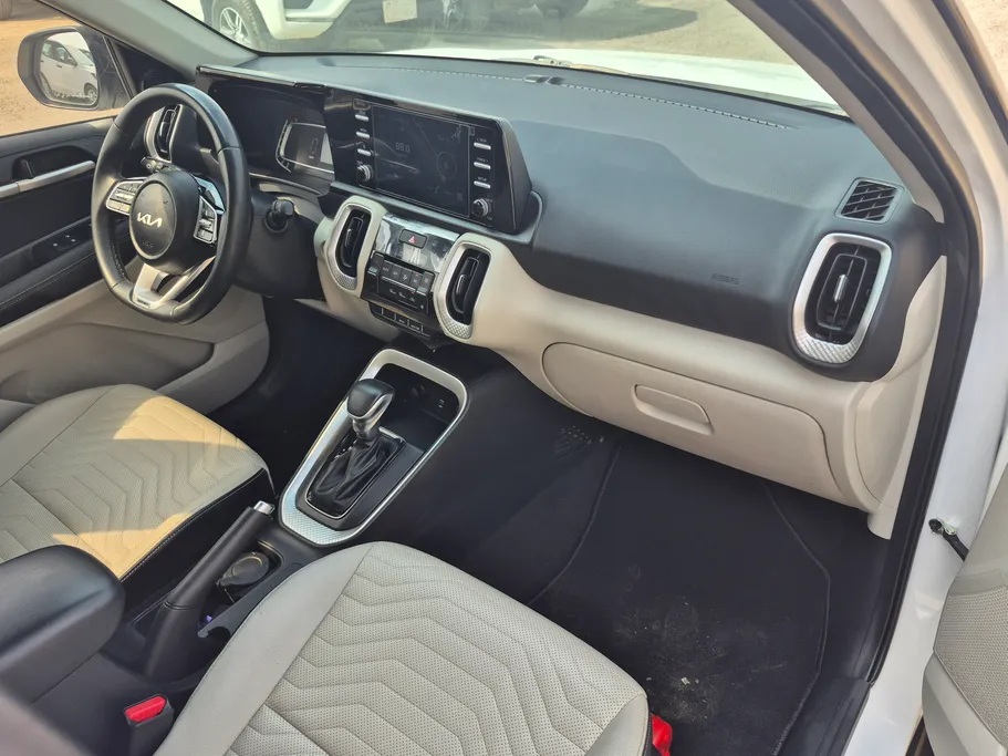 2023 Kia SONET EX 