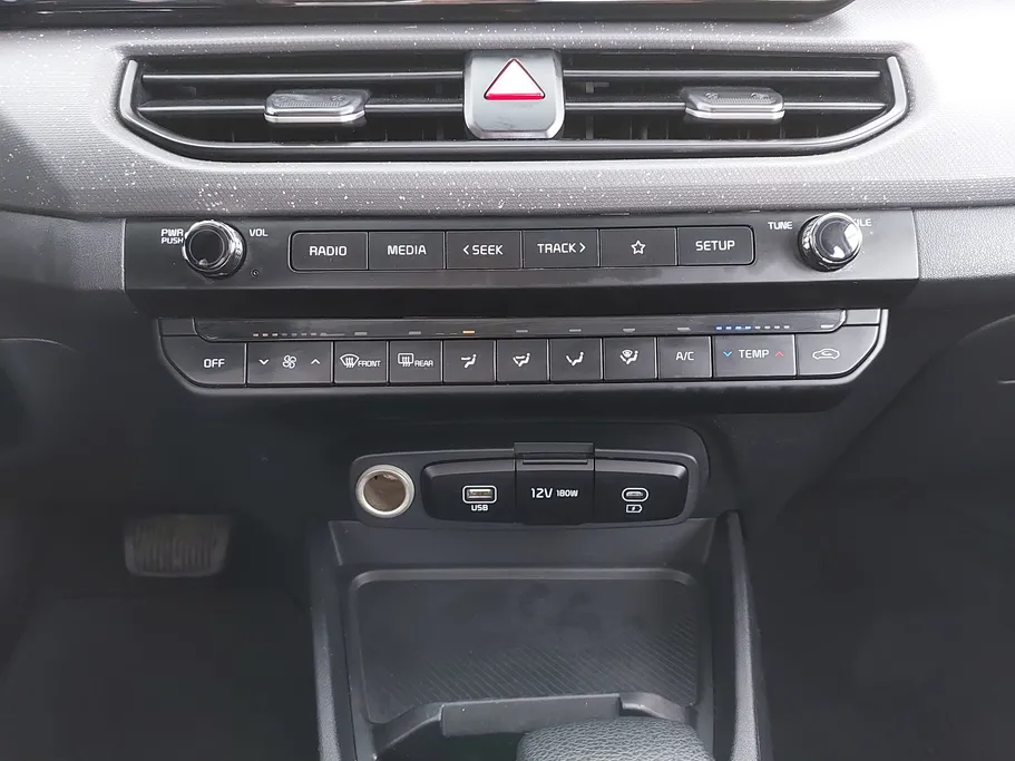 2024 Kia K3 LX 