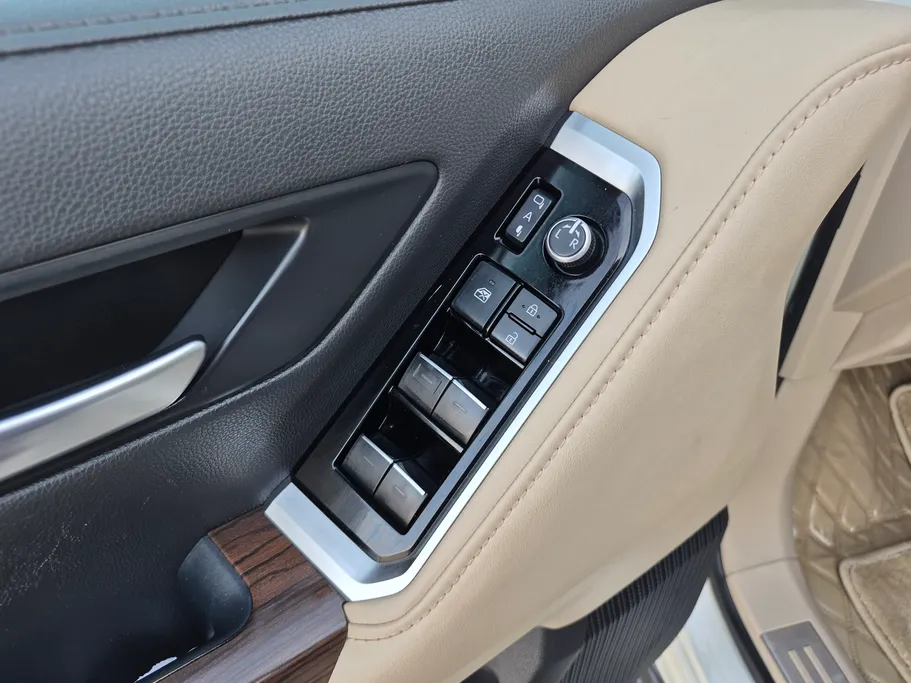 2023 Toyota Land Cruiser GXR4 