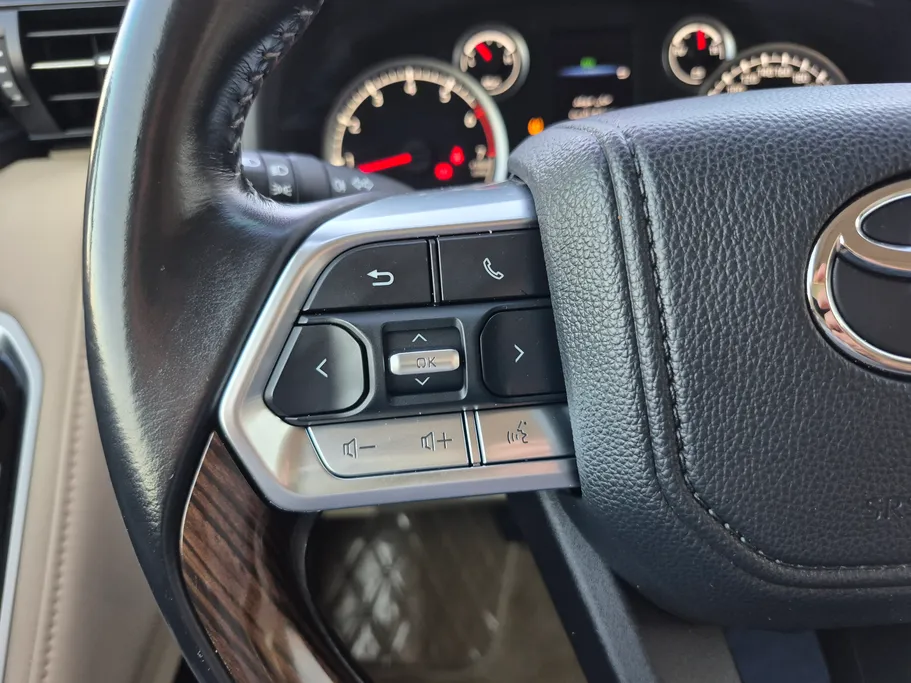 2023 Toyota Land Cruiser GXR4 