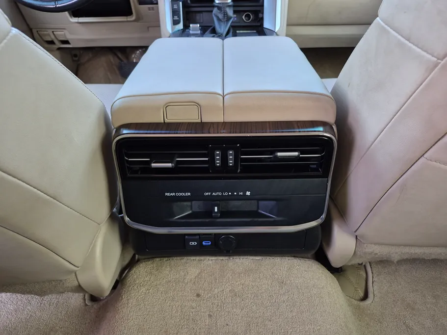 2023 Toyota Land Cruiser GXR4 