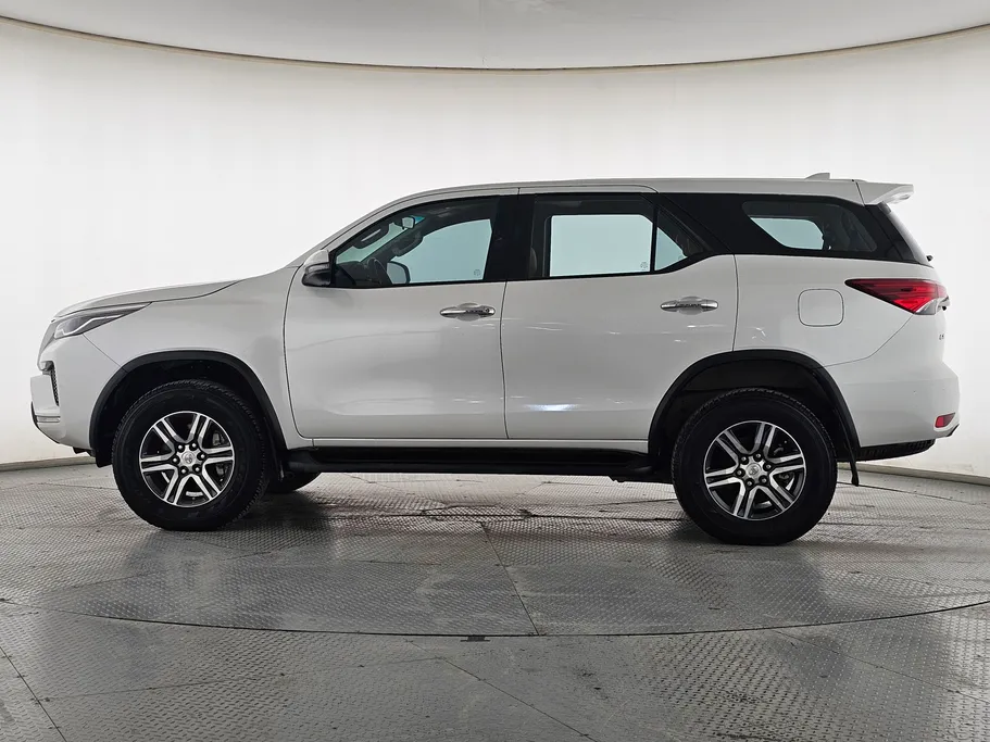 2024 Toyota Fortuner GX 