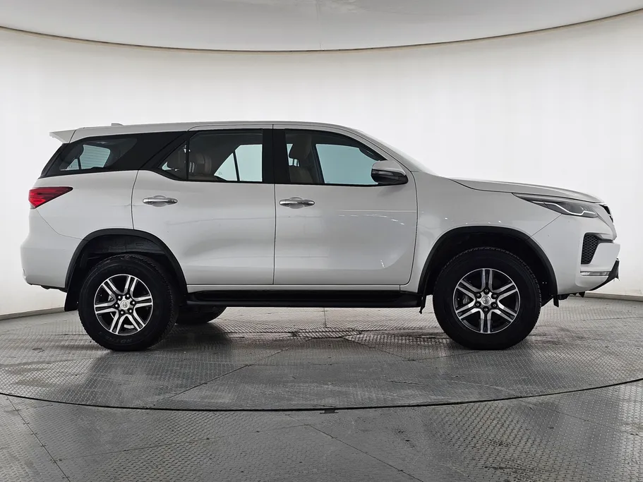 2024 Toyota Fortuner GX 