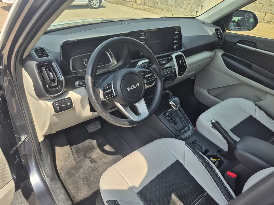 2023 Kia SONET GL-Mid 