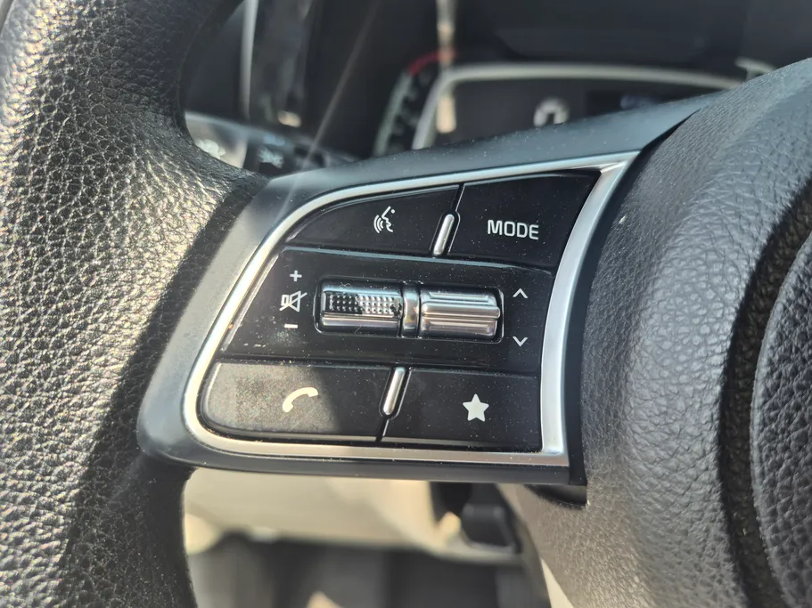 2023 Kia SONET GL-Mid 
