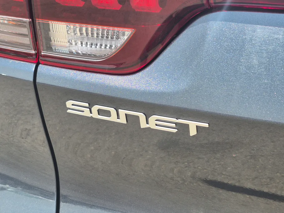 2023 Kia SONET GL-Mid 