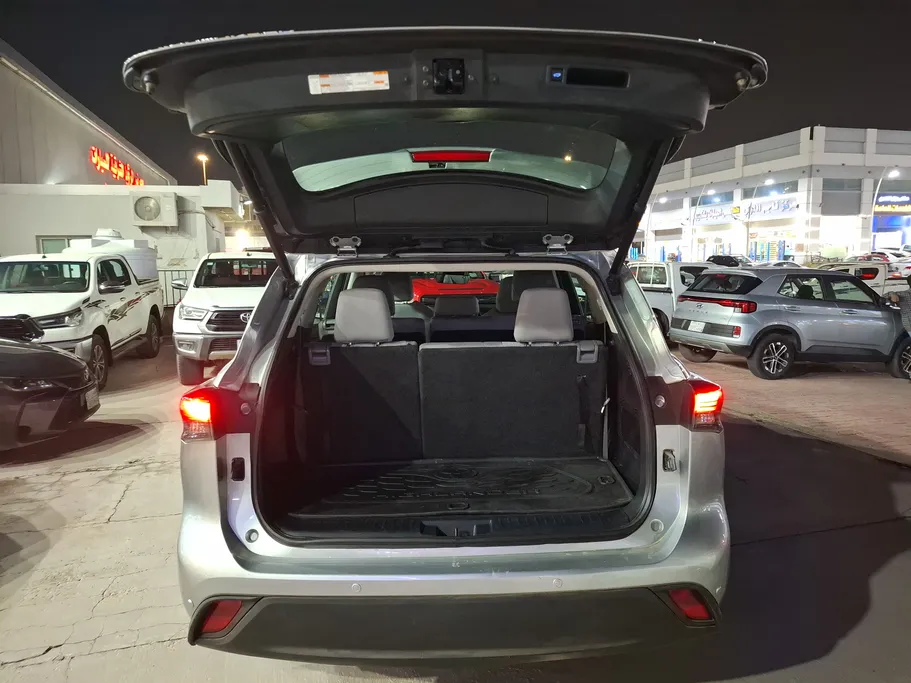 2021 Toyota Highlander GLE 
