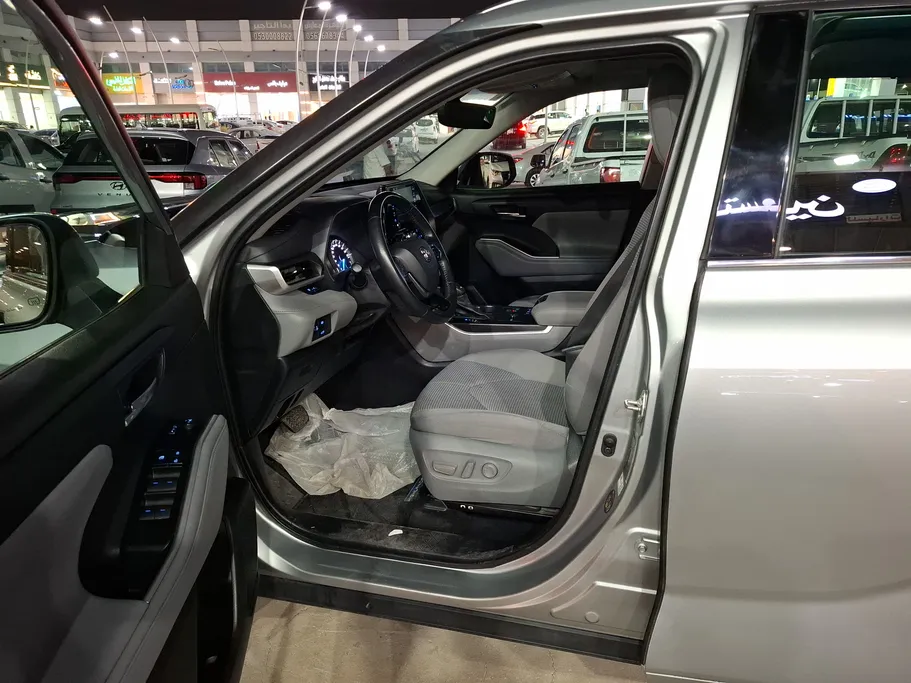2021 Toyota Highlander GLE 