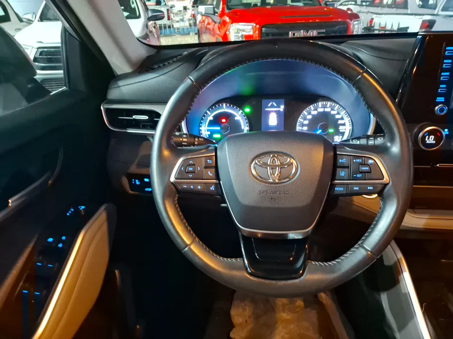 2021 Toyota Highlander GLE 