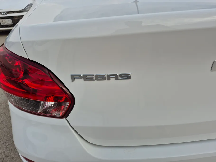 2024 Kia Pegas EX 