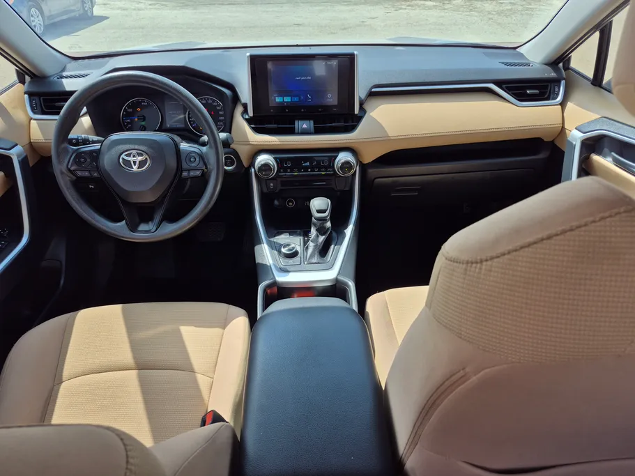 2024 Toyota RAV4 LE HEV 