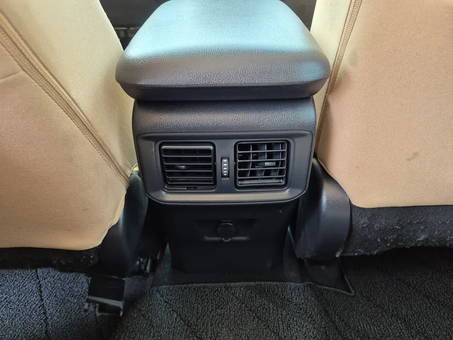 2024 Toyota RAV4 LE HEV 