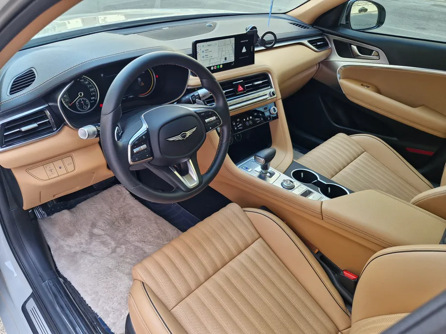 2025 Genesis G70 Prestige 