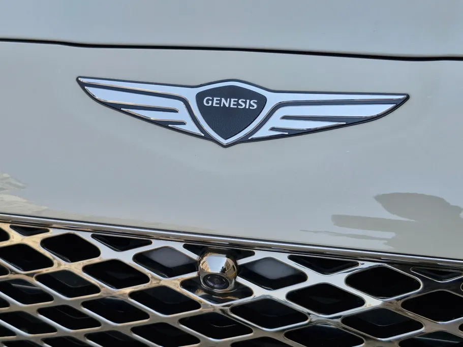 2025 Genesis G70 Prestige 