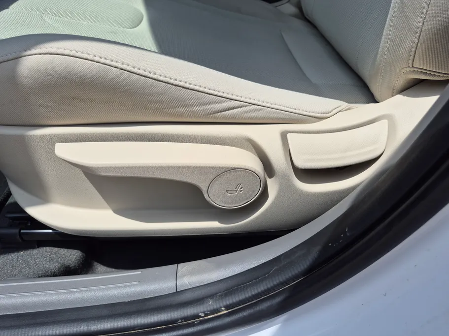 2025 Hyundai Elantra Fleet 