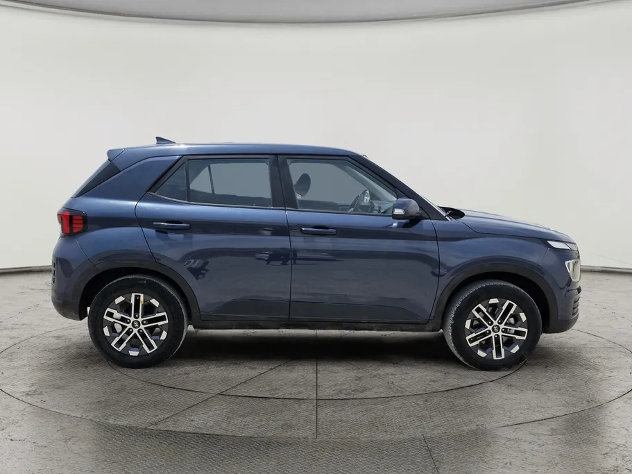 2024 Hyundai Venue Smart 