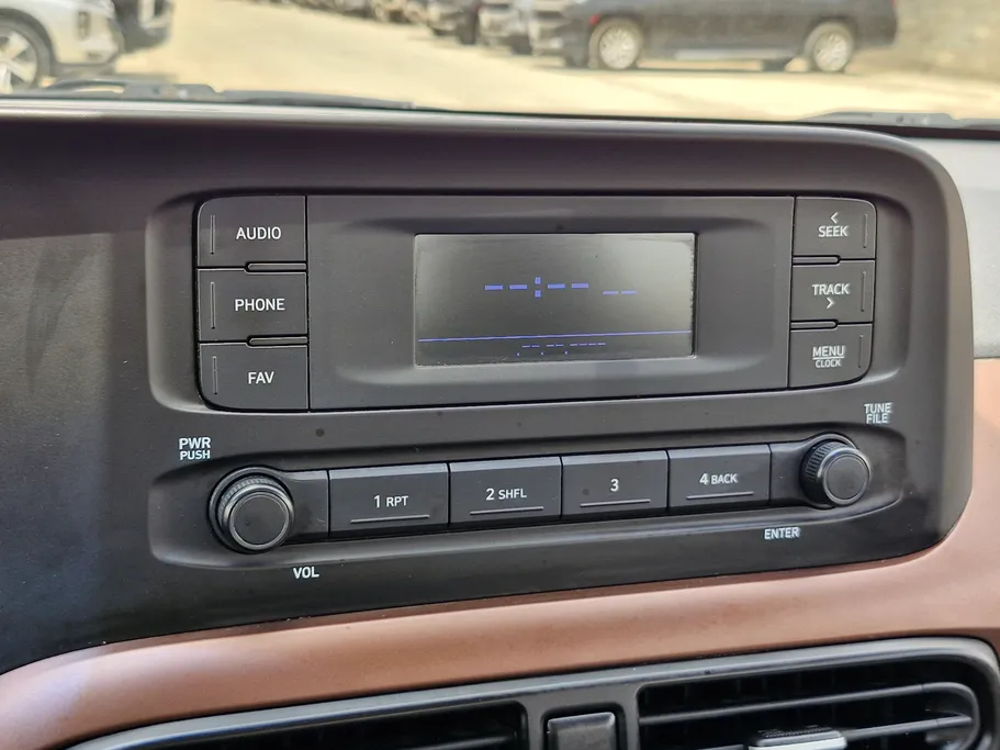 هيونداي Grand i10 فلييت 2024 