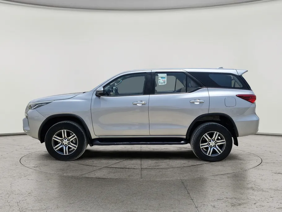 2024 Toyota Fortuner GX 
