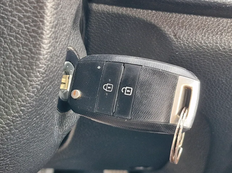 2024 Kia Pegas LX 