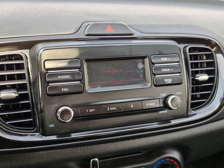 2024 Kia Pegas LX 