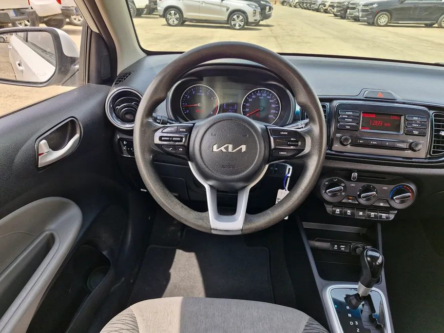 2024 Kia Pegas GL 